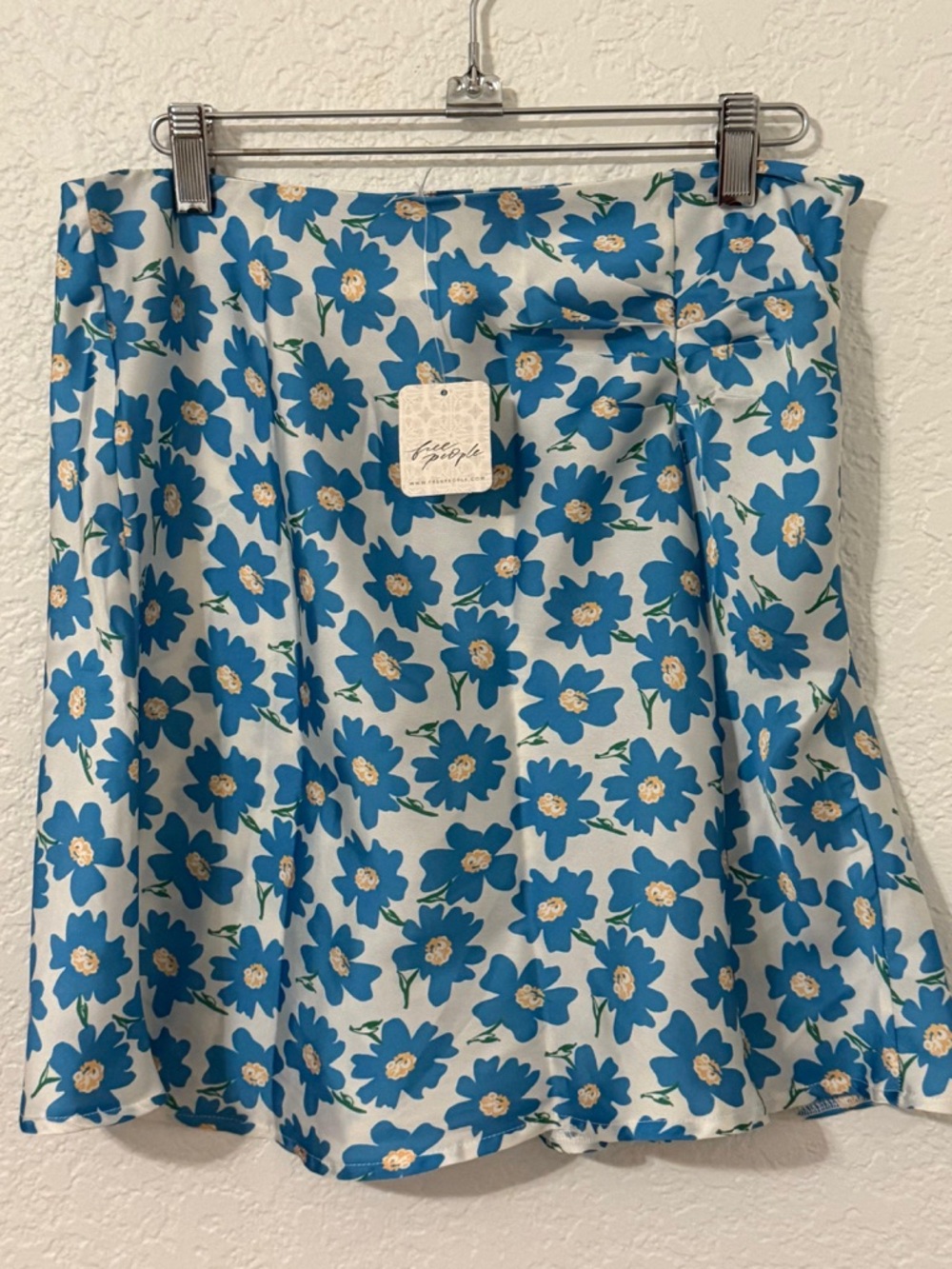 Free People Women’s Blue Floral Mini Skirt NWT Size M High Waist Flowy A-Line